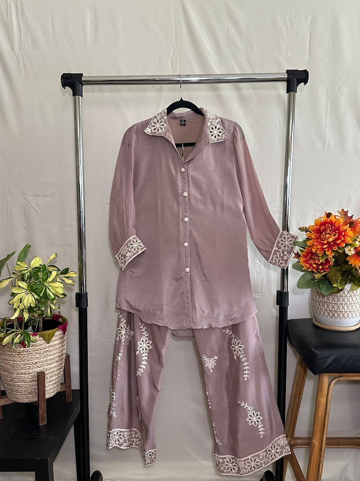 Light Mauve Kora Silk Co-Ord Set With Cutwork Embroidery – Wide-Leg Palazzo
