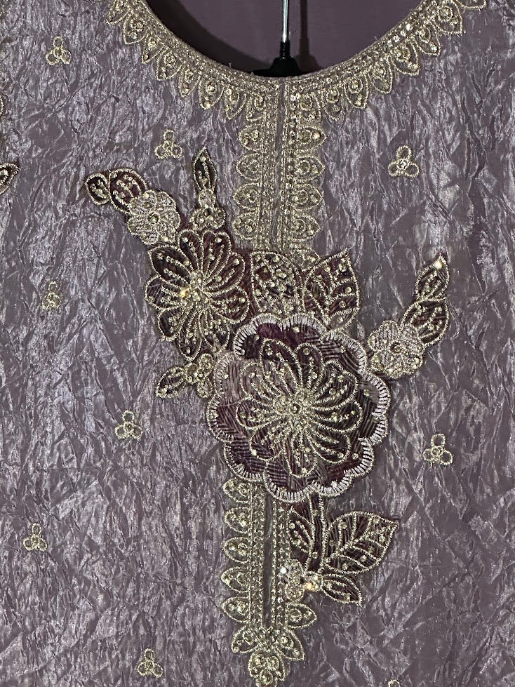 Dull Lavender Applique Work Set With Dupatta – Wide-Legged Palazzo