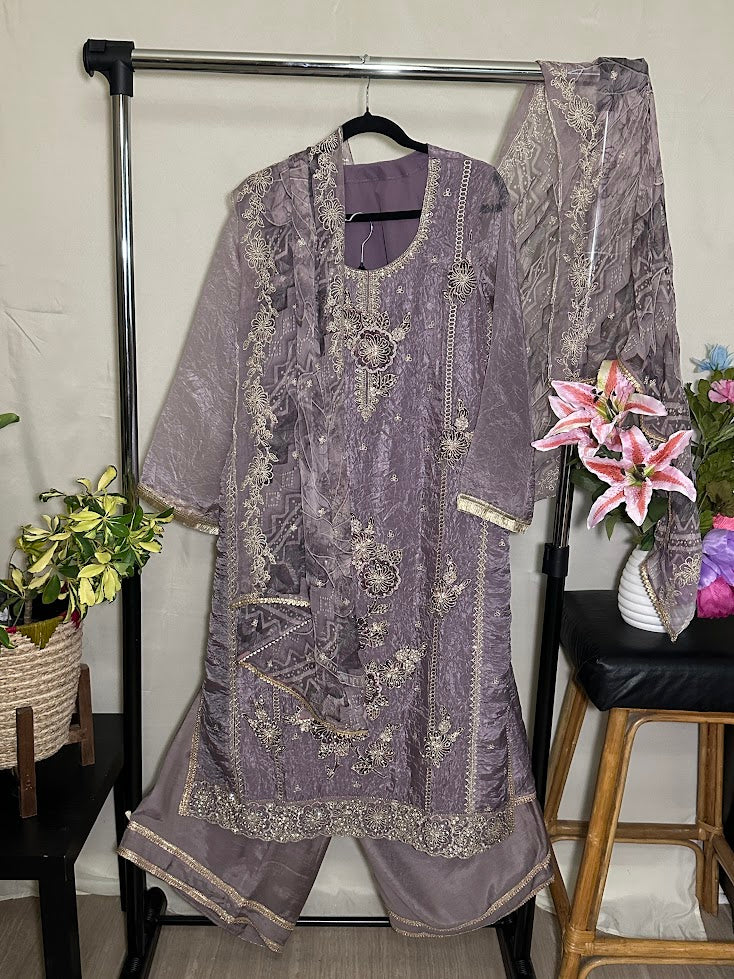 Dull Lavender Applique Work Set With Dupatta – Wide-Legged Palazzo